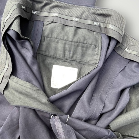 Haggar Dress Pants Navy Blue 42x29 - Picture 8 of 10